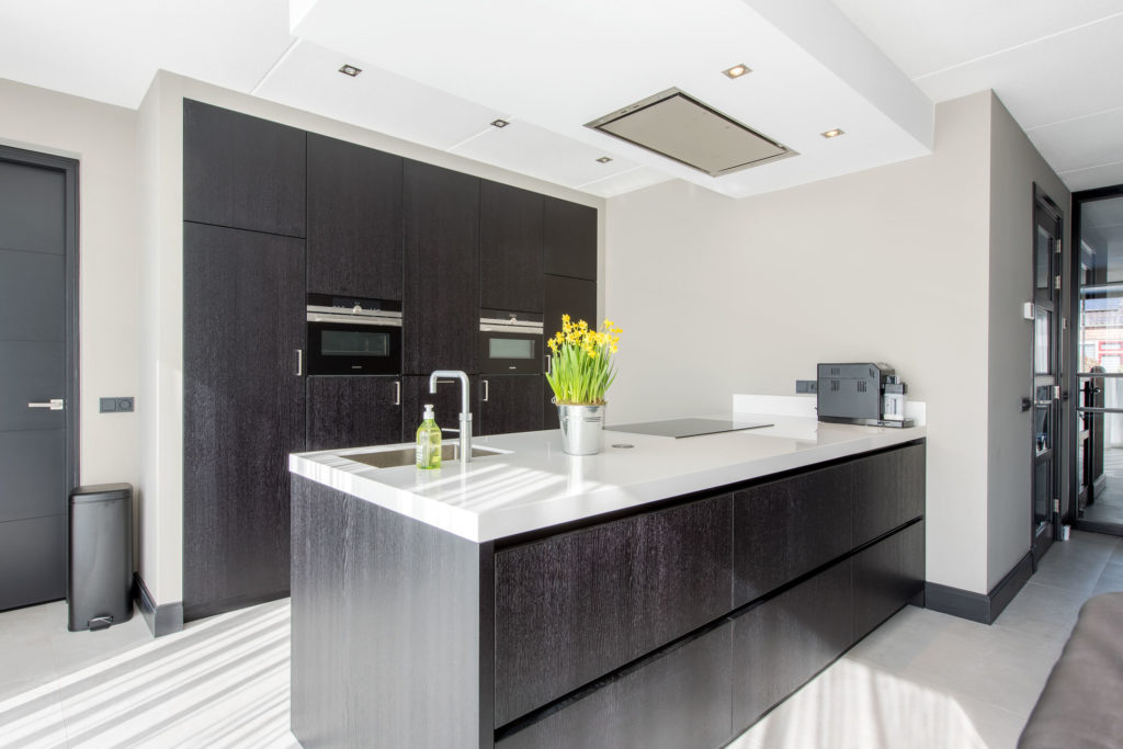 Verwonderend Keuken – Eiken fineer zwart « Nijland Interieur & Meubelmakerij KL-04